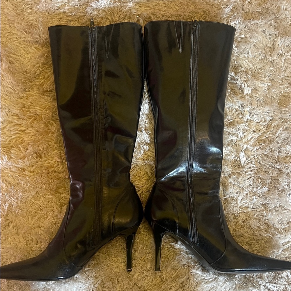 Gianni Bini Sleek Black leather heeled dress to the Knee Boots - Picture 4 of 7